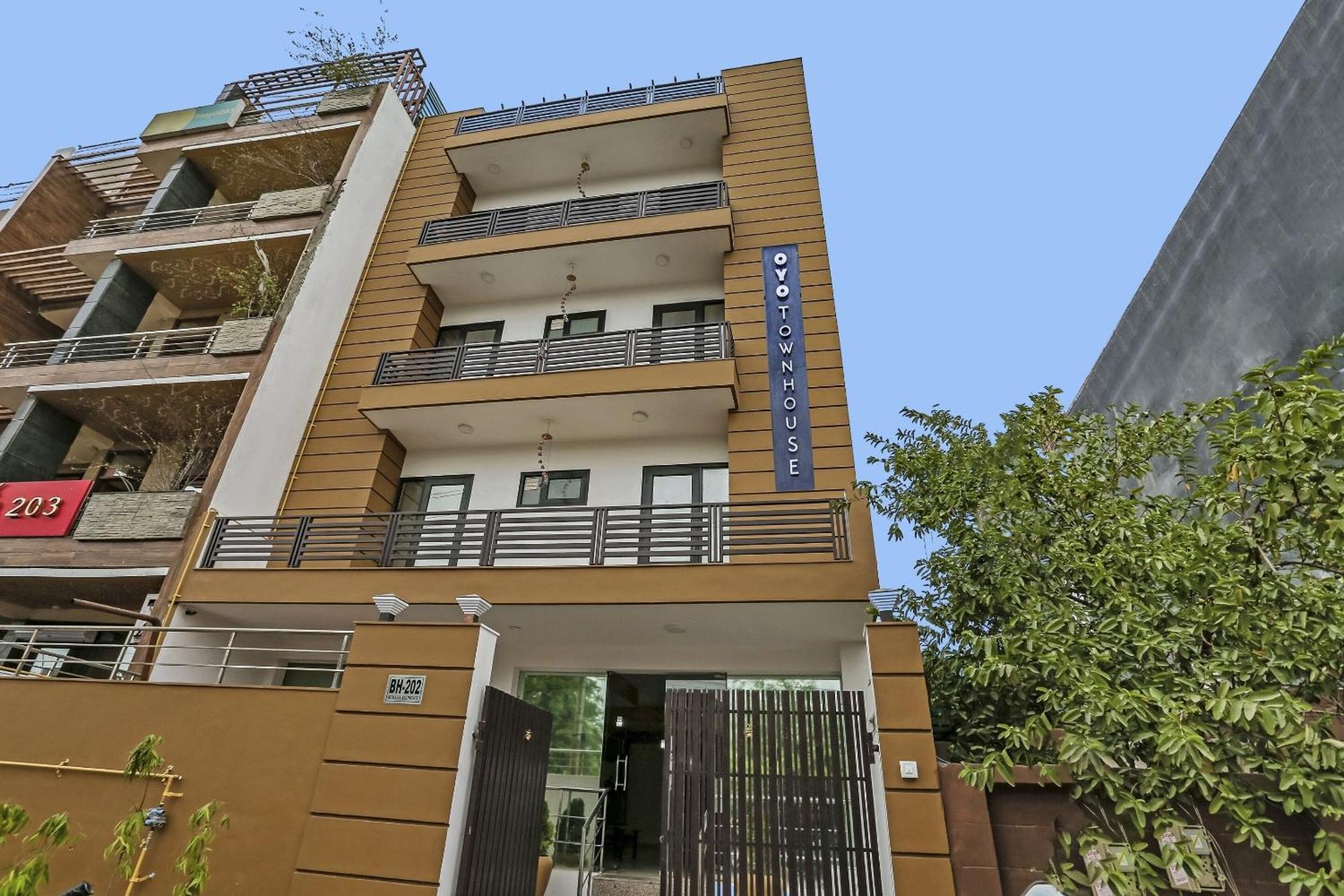 Townhouse Rumaisa Indirapuram Zewnętrze zdjęcie
