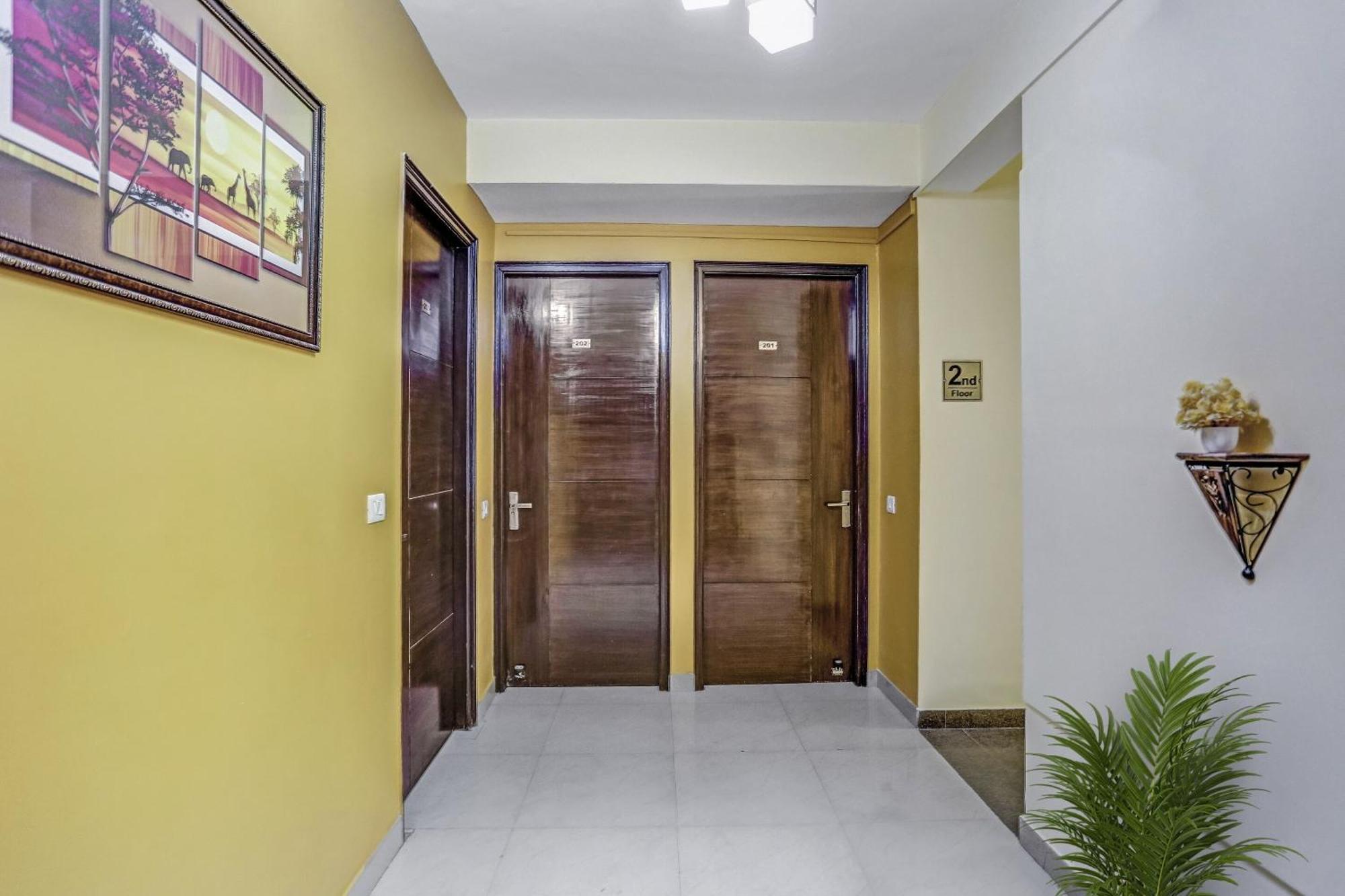 Townhouse Rumaisa Indirapuram Zewnętrze zdjęcie